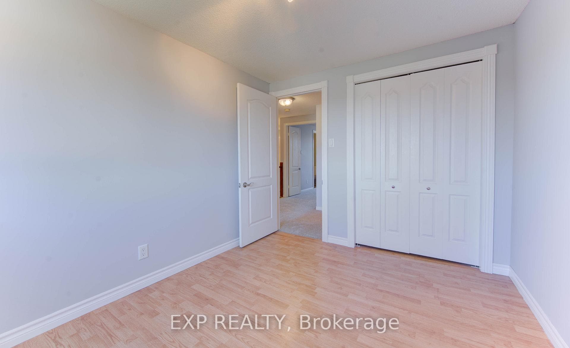 499 Oakvale Drive Unit 6 photo 33