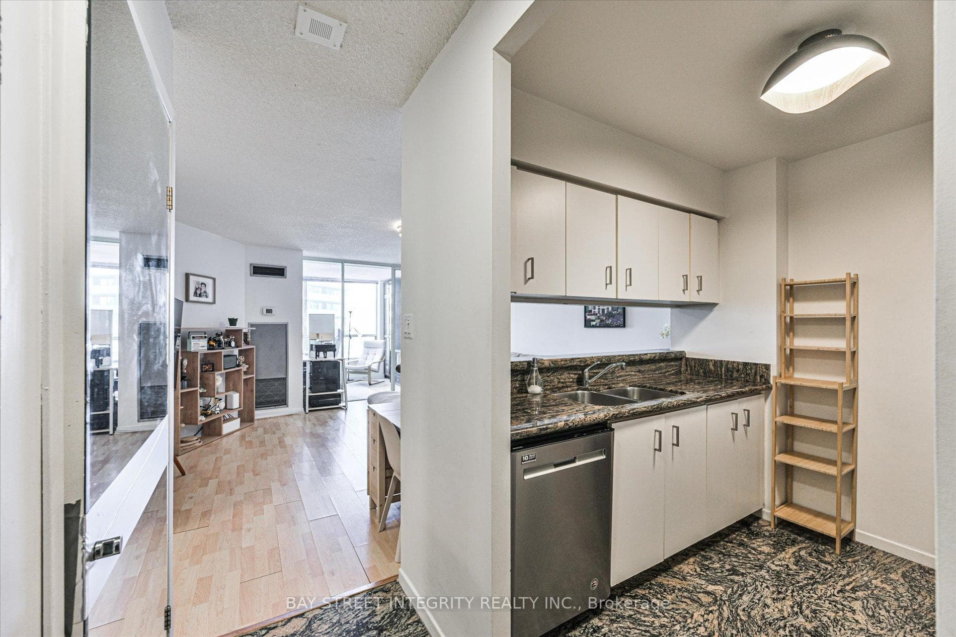 44 St Joseph Street Unit 2013 photo 7