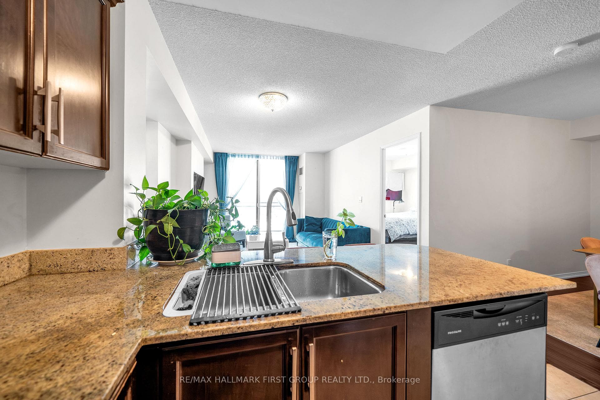 6 Rosebank Drive Unit 15A photo 10