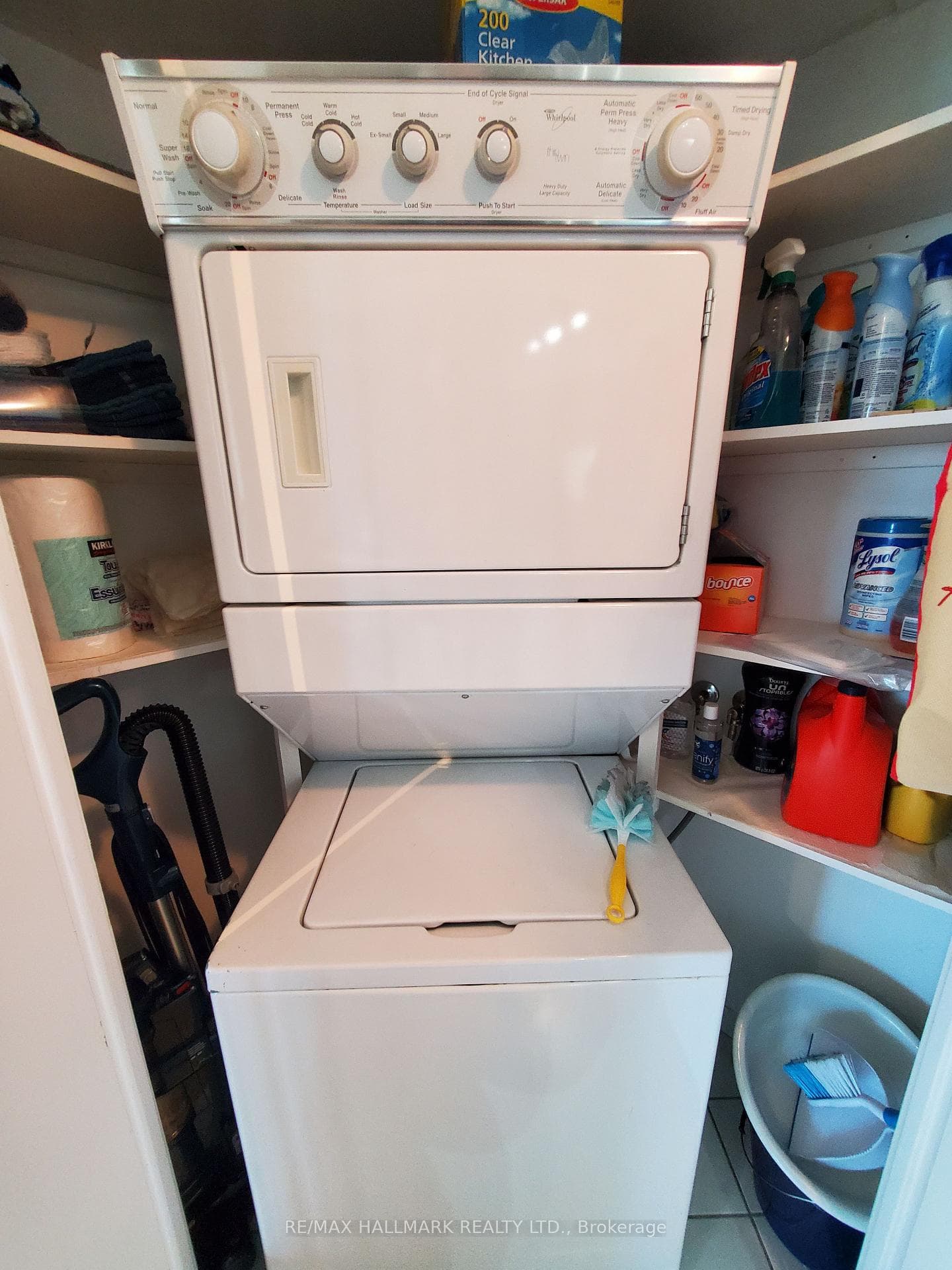 231 Fort York Boulevard Unit 1504 photo 31