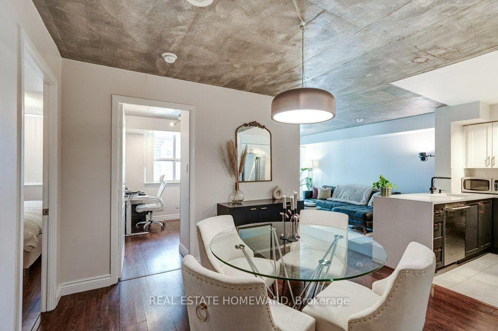 323 Richmond Street Unit 1009 photo 16