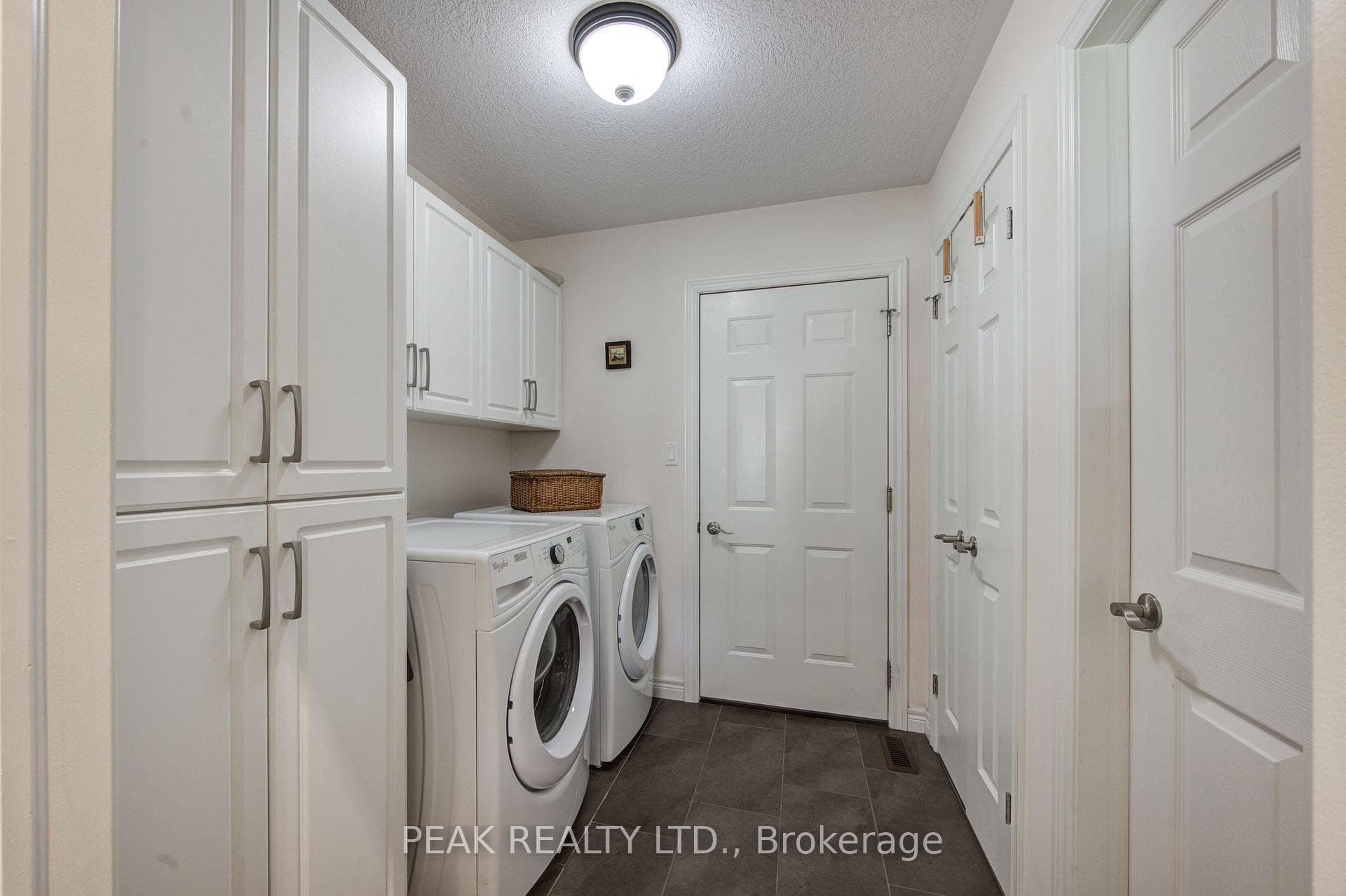 75 Jacob Street photo 15