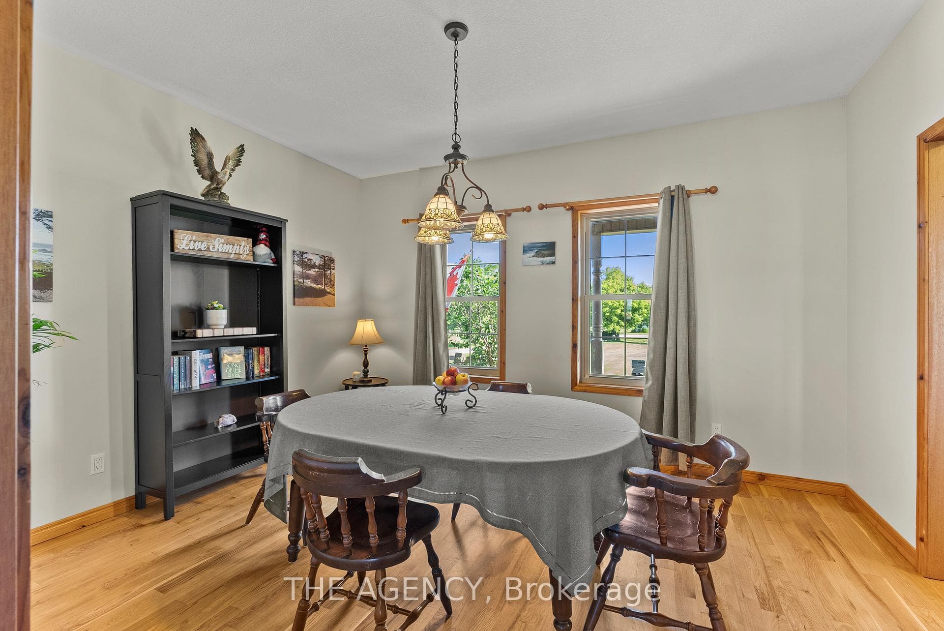 98 Smith Road photo 9