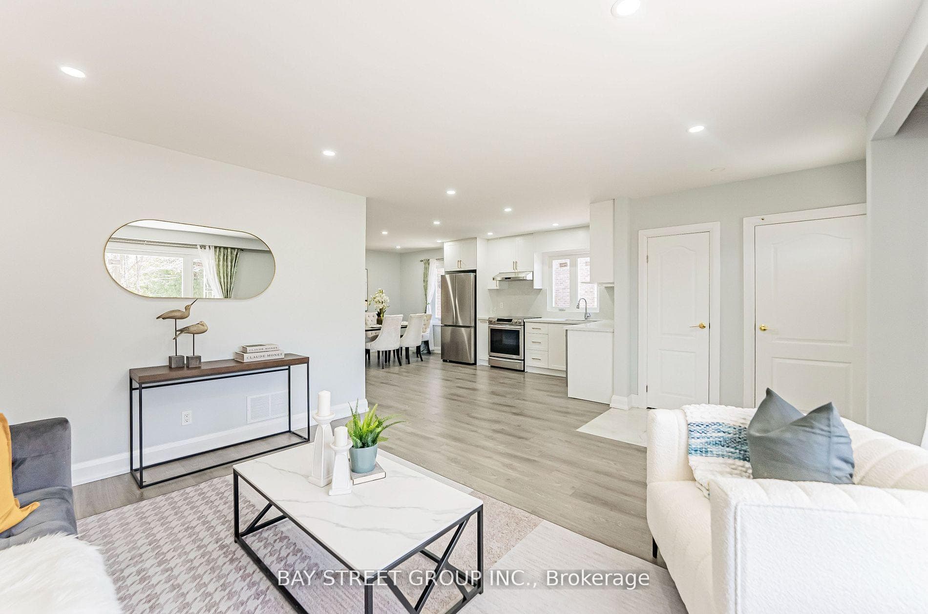 51 Rockport Crescent photo 8