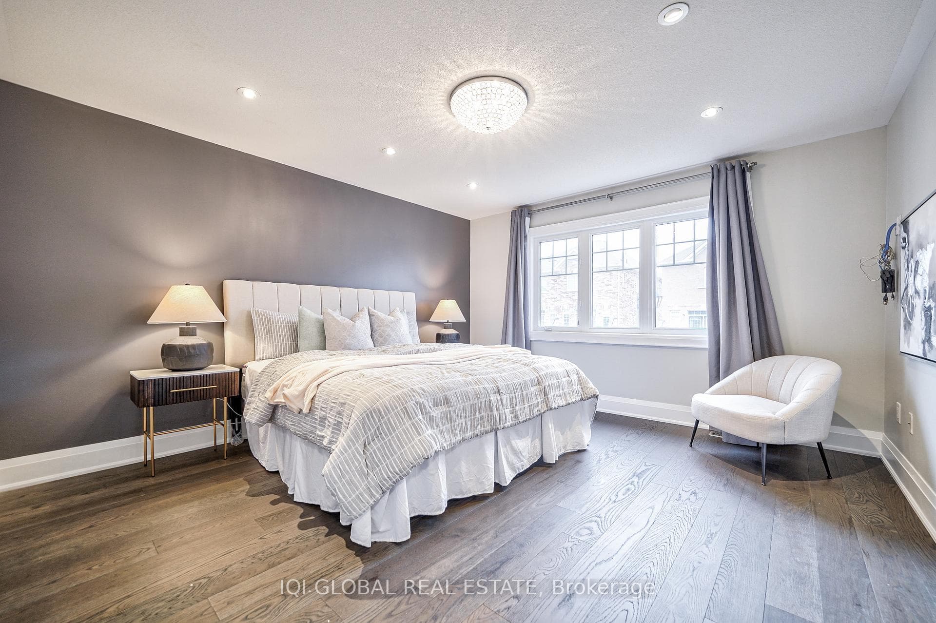 163 Fimco Crescent photo 28