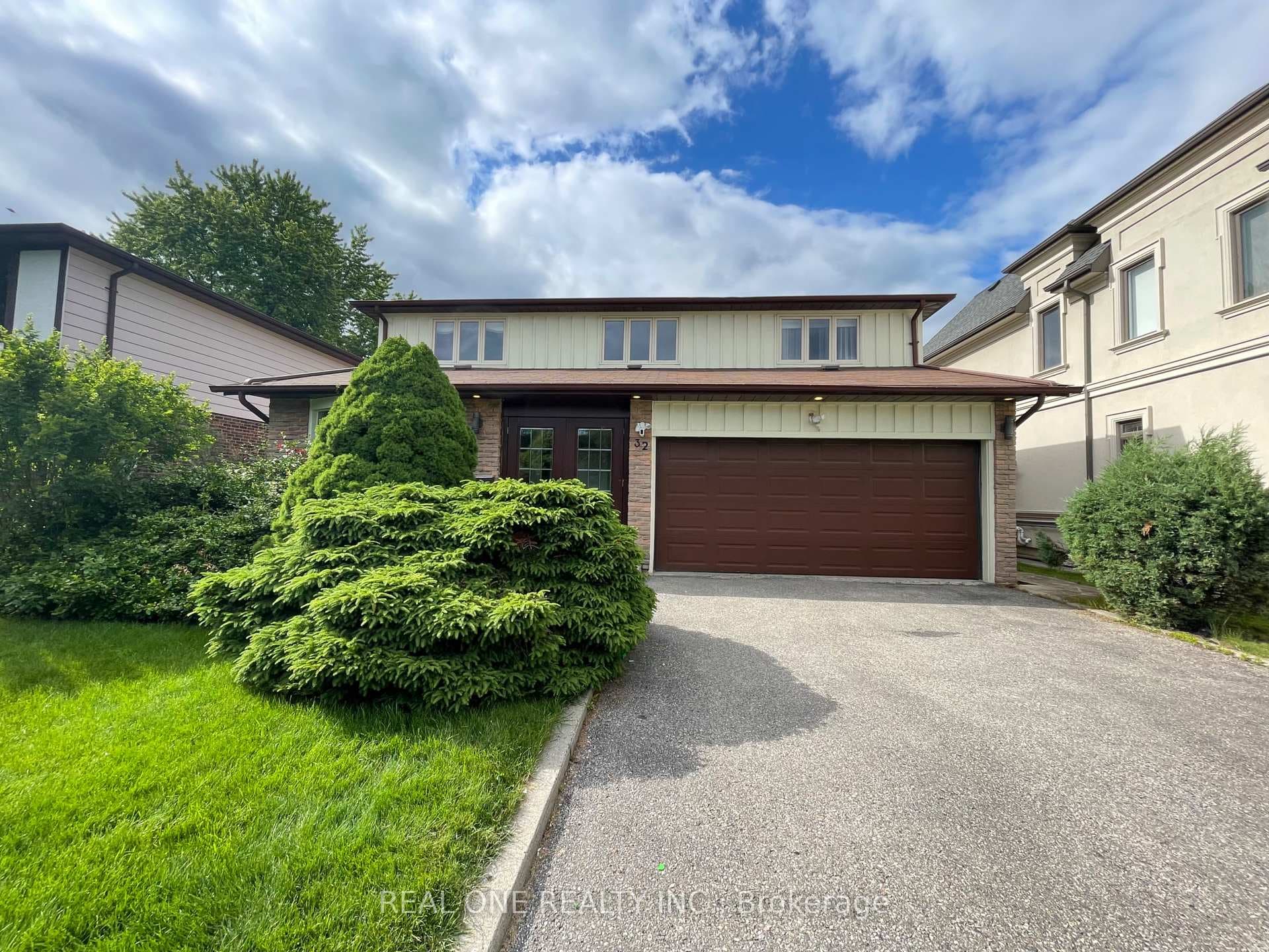 32 Summerfeldt Crescent photo 2