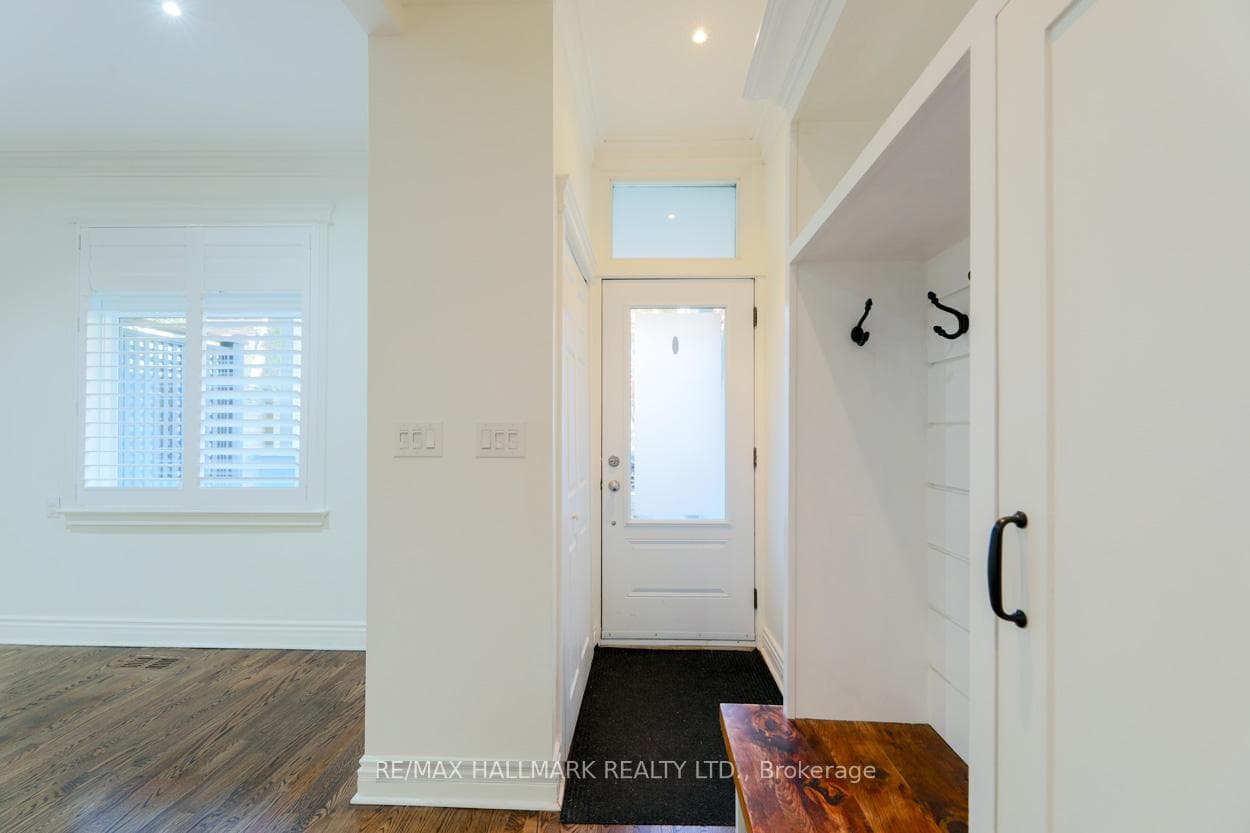 239 Bain Avenue photo 4