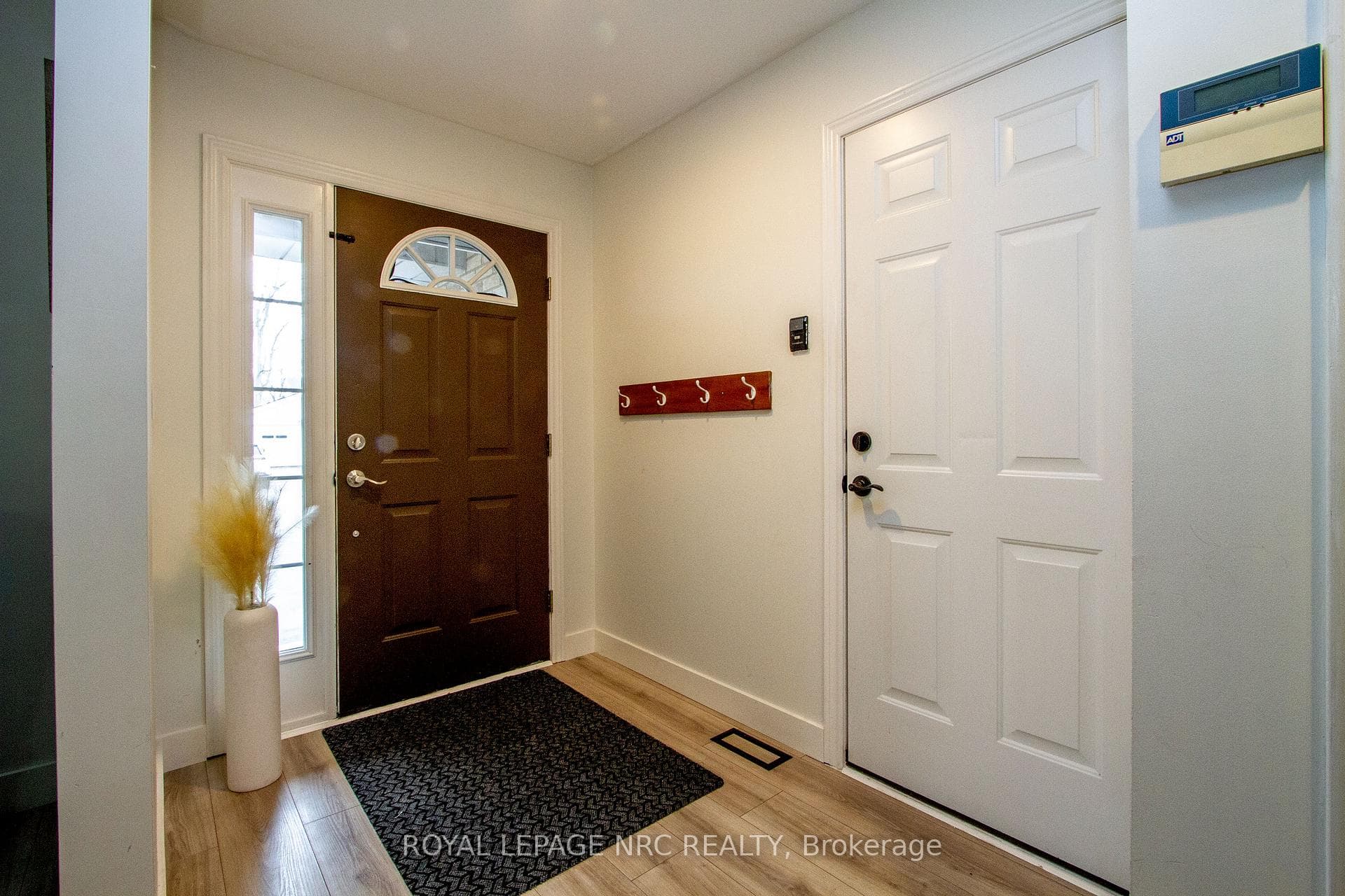 3270 Poplar Avenue photo 4
