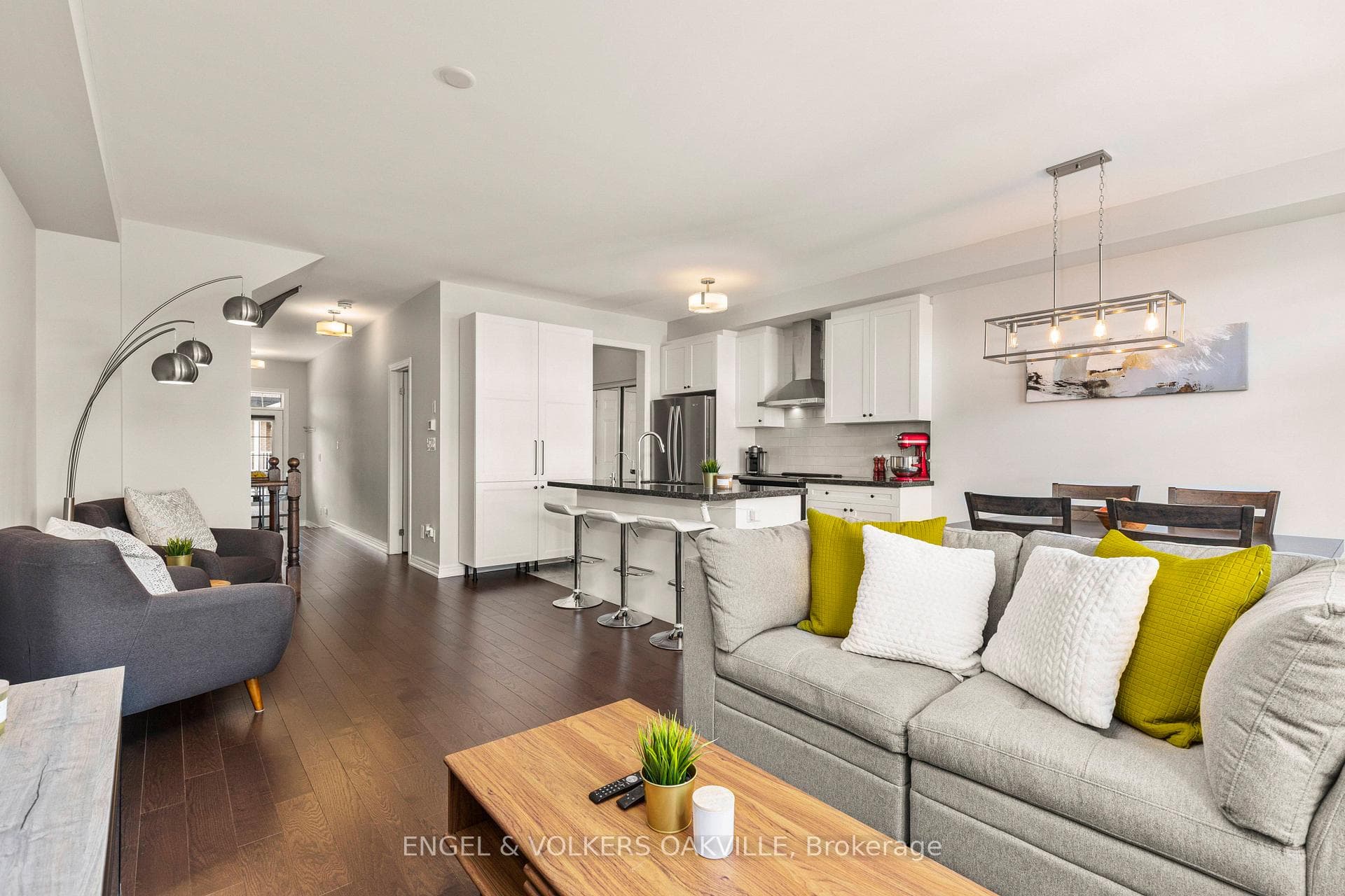 44 Clifford Crescent photo 19