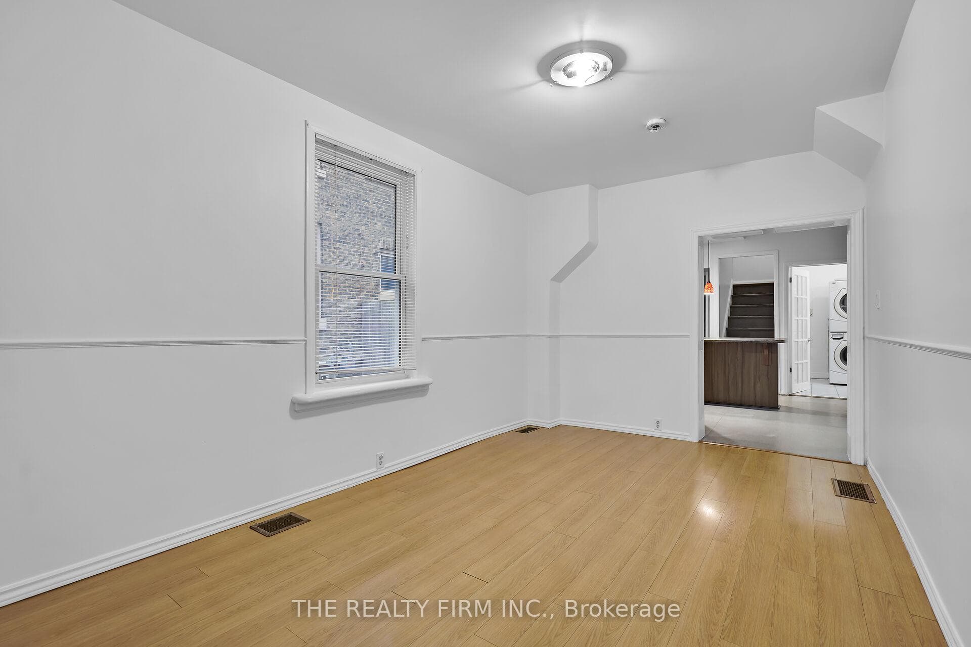 893 Queens Avenue Unit MAIN photo 7