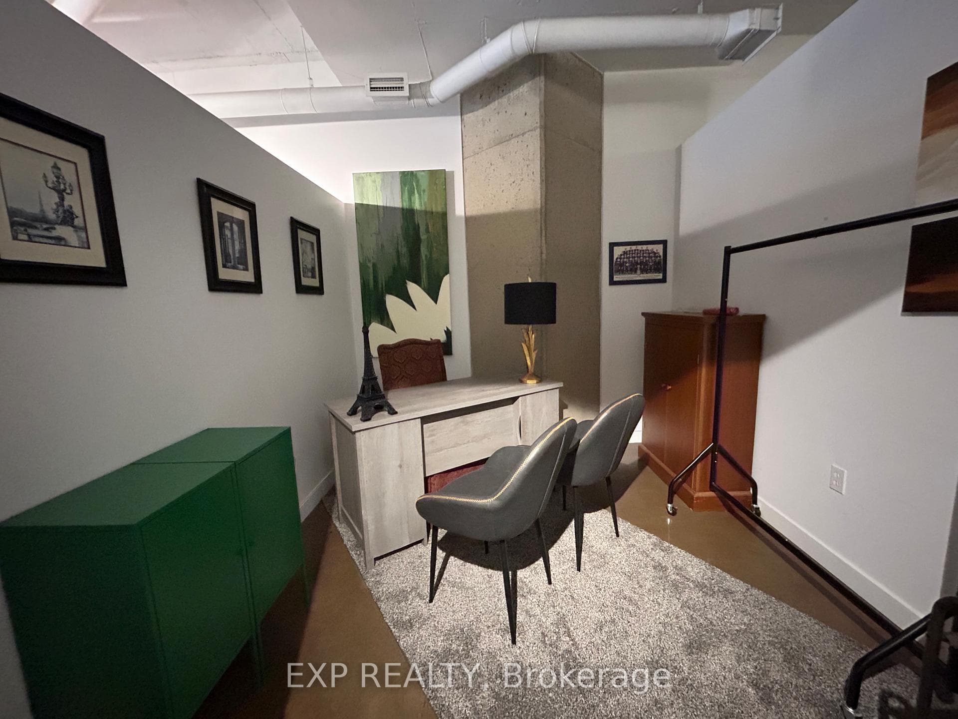 66 Bay Street Unit 713 photo 9