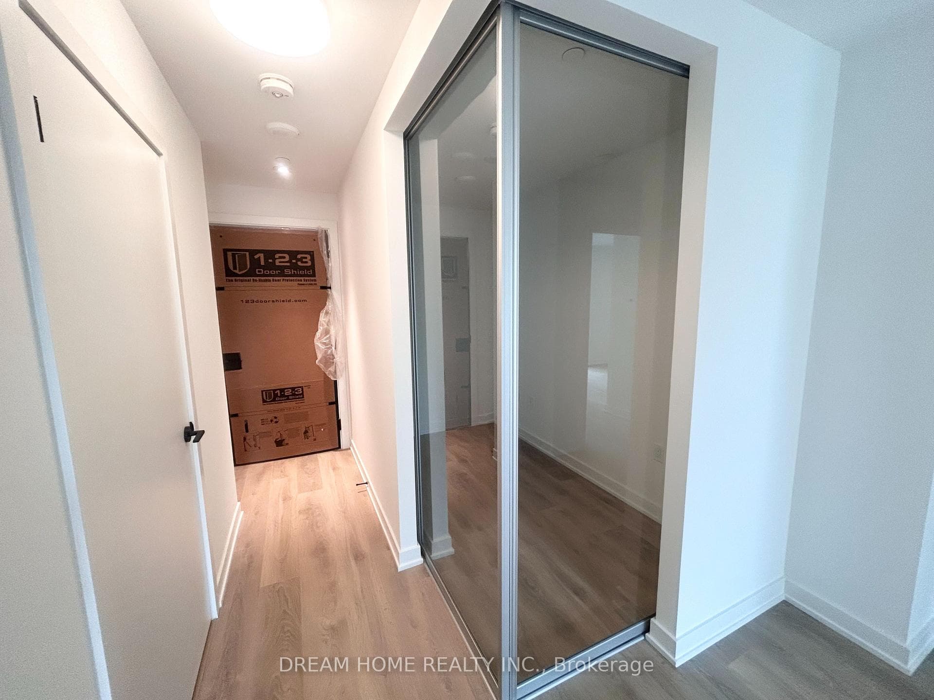 127 Broadway Avenue Unit 210 photo 9