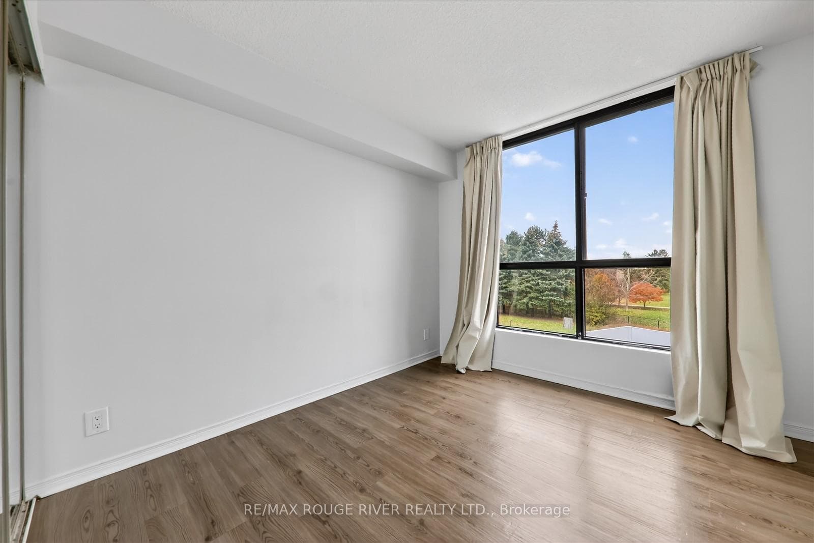 8 Silver Bell Grove Unit 309 photo 25