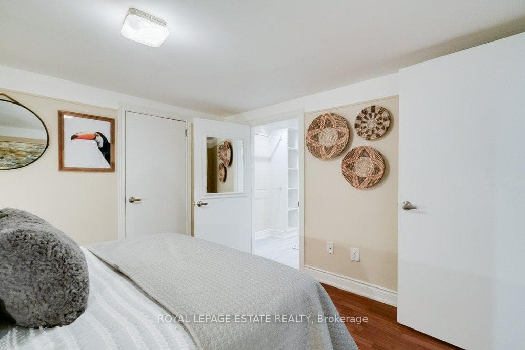 314 Scarborough Road photo 38