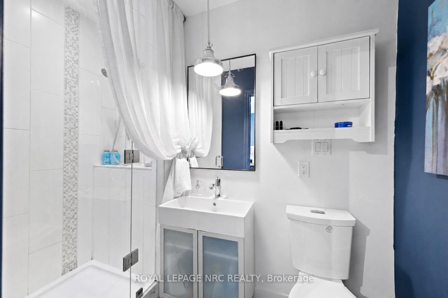 3 Pcs. Ensuite Bath