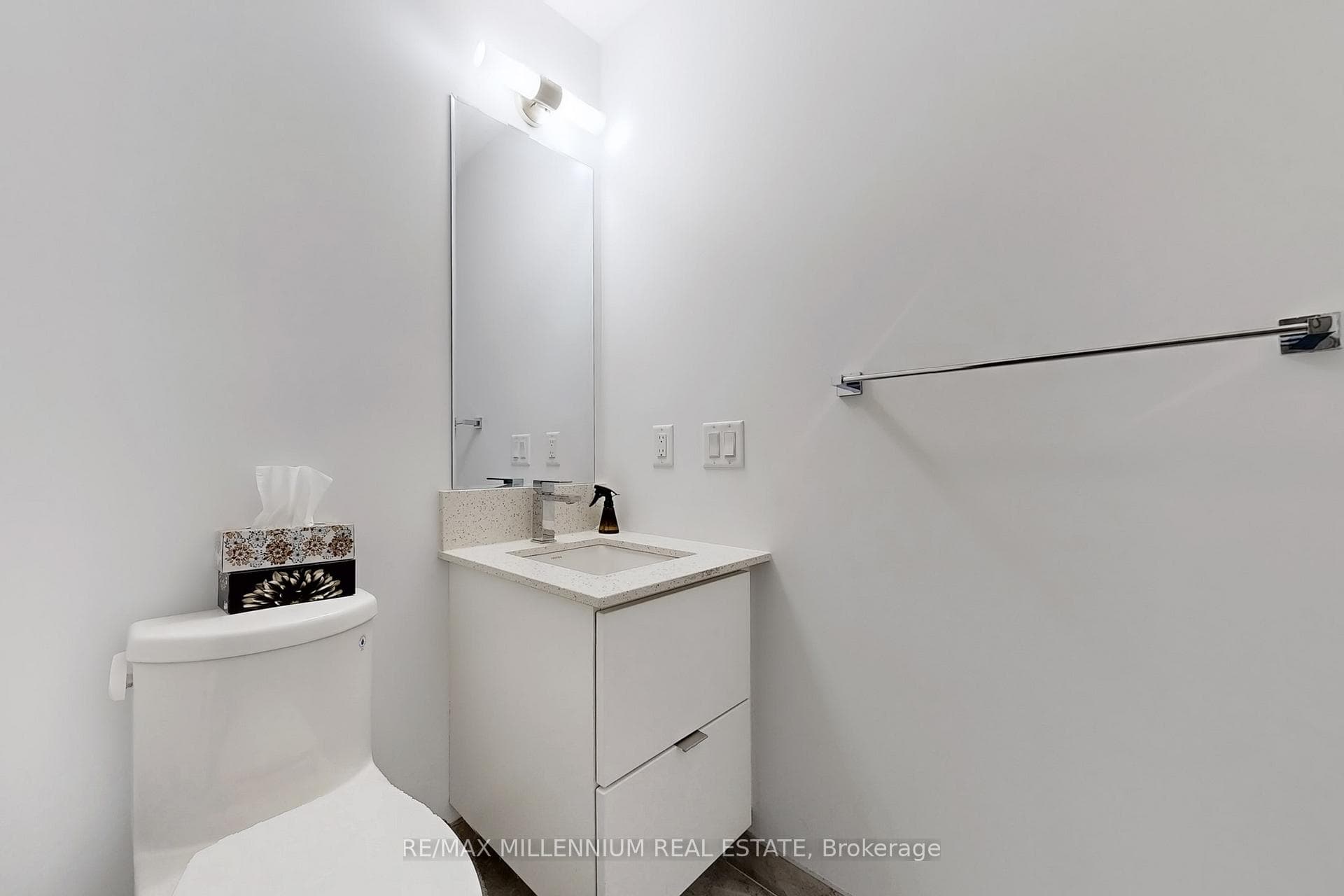 30 Elm Drive Unit 807 photo 29