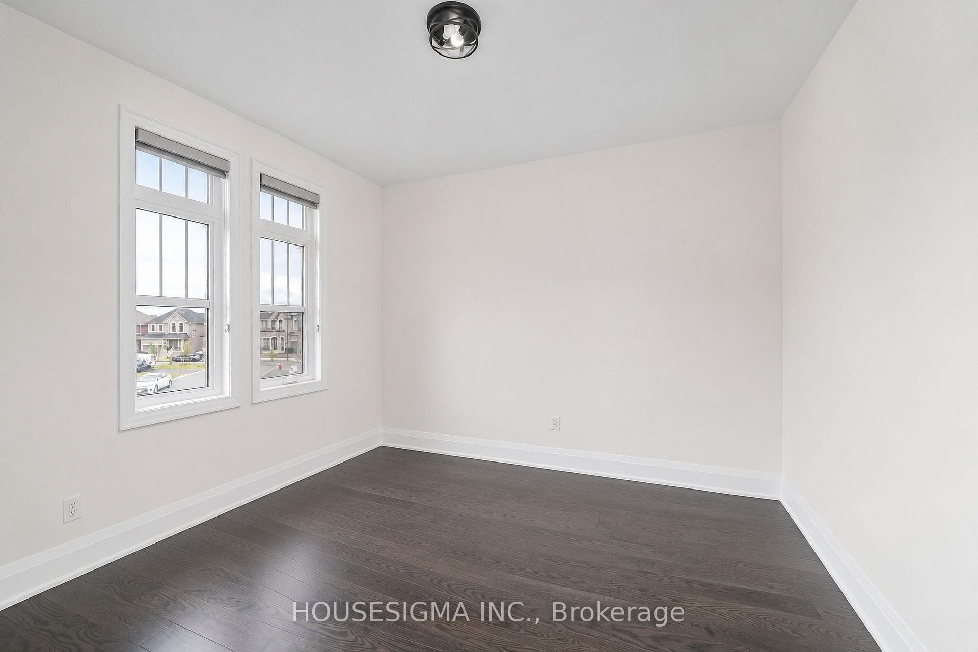 62 Royal Fern Crescent photo 30