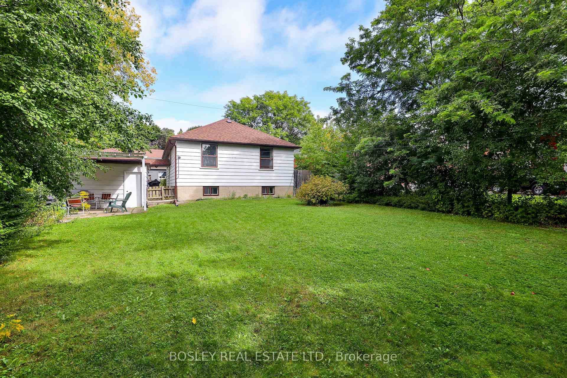 207 Burnett Avenue photo 30
