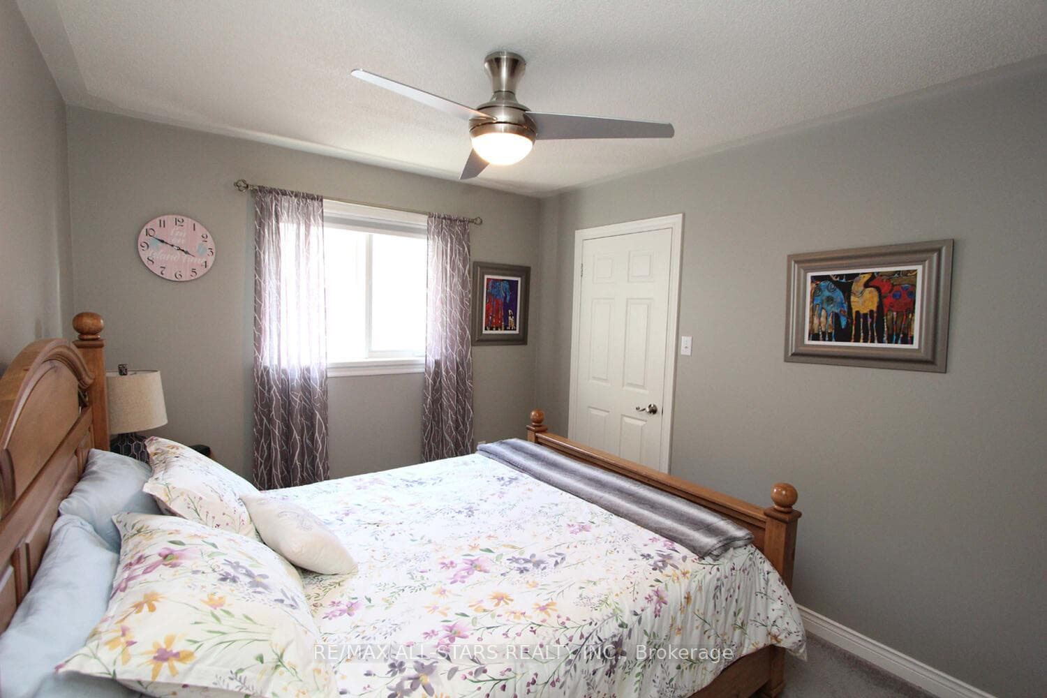 27 Hillview Drive photo 18