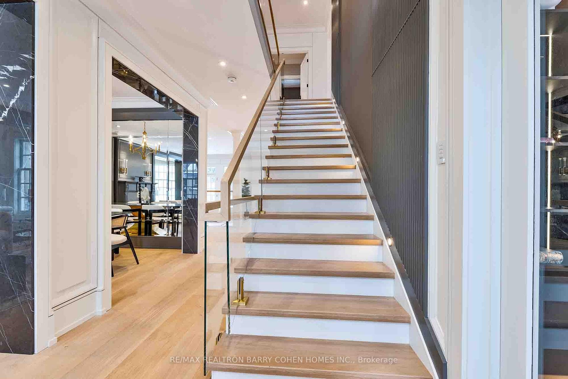 230 Dunvegan Road photo 32