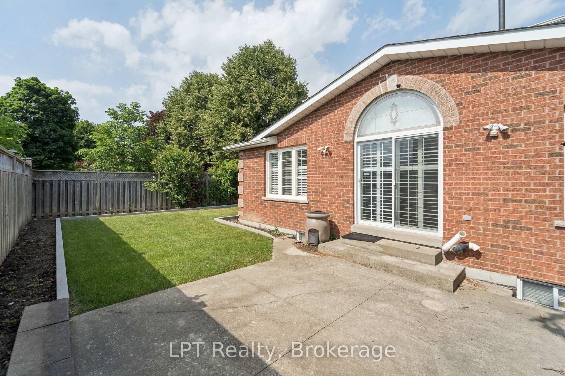 1 Mayfield Crescent photo 45
