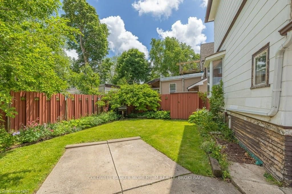 4752 ST CLAIR Avenue photo 29