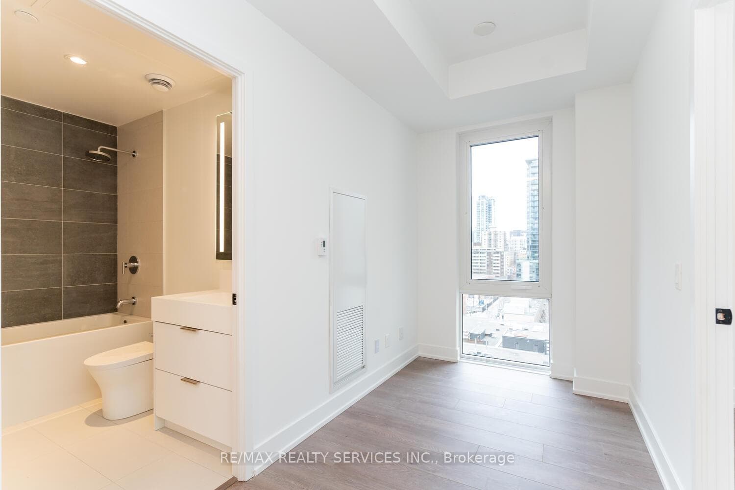 308 Jarvis Street Unit 1205 photo 20