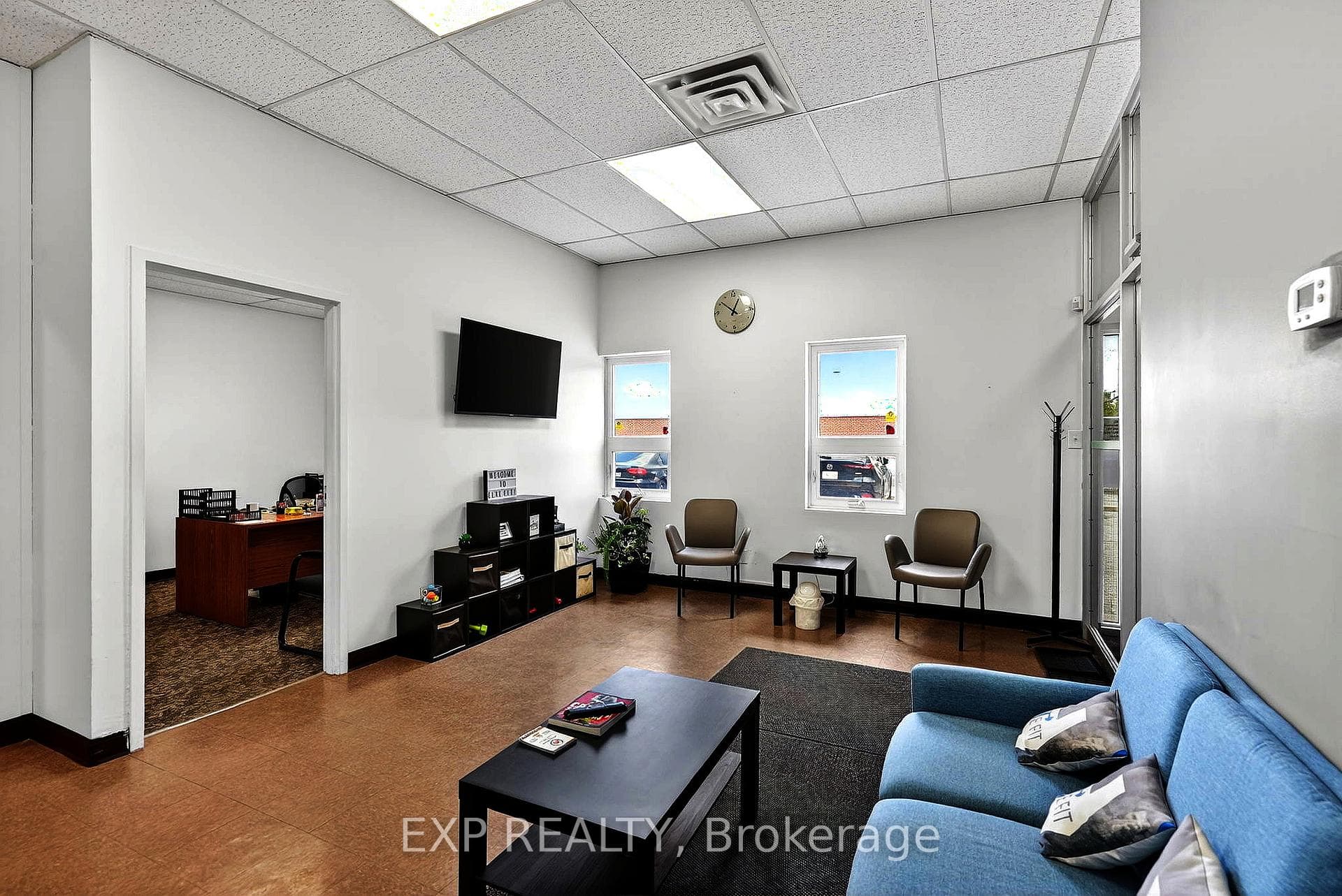159 Colonnade Road photo 9