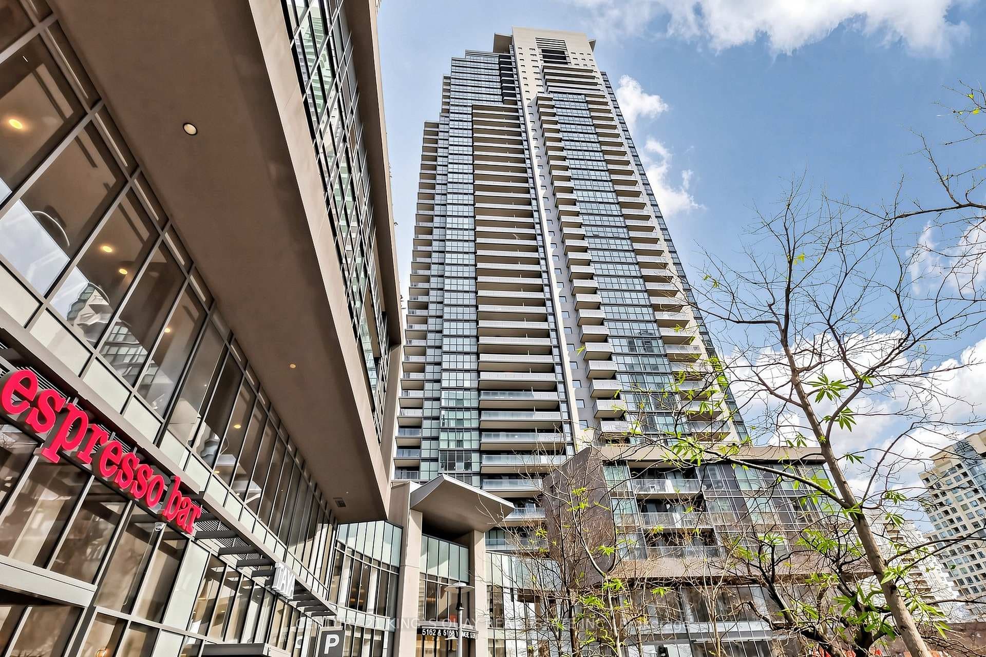5168 Yonge Street Unit LPH101 photo 4