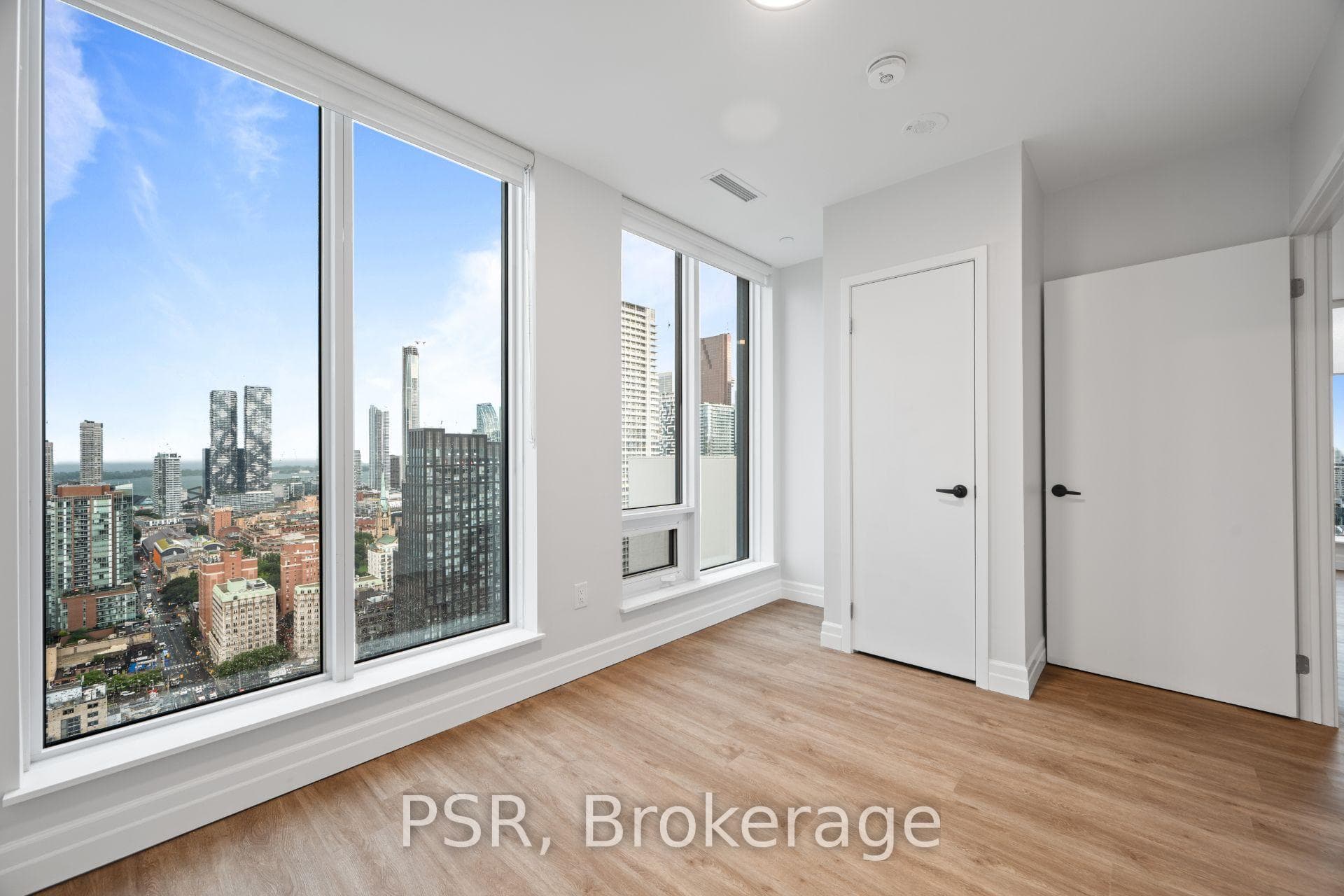 203 Jarvis Street Unit 3208 photo 13