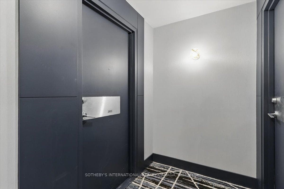 18 yonge Street Unit 2903 photo 4