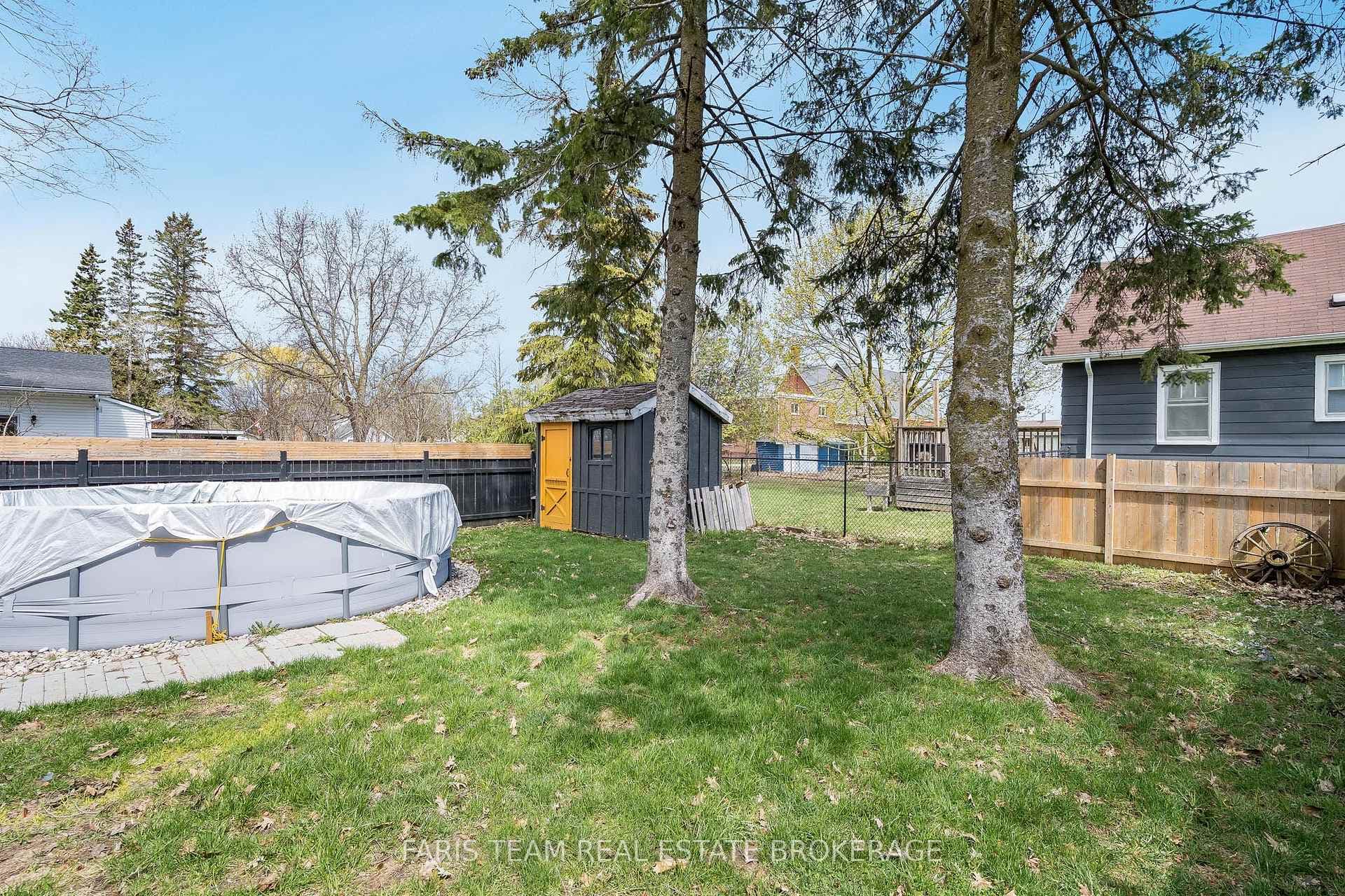 222 William Street photo 38