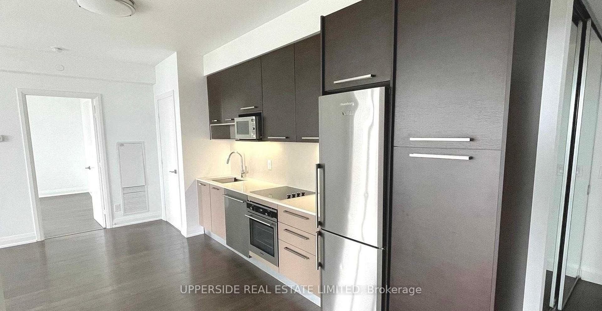 36 Park Lawn Road Unit 703 photo 5
