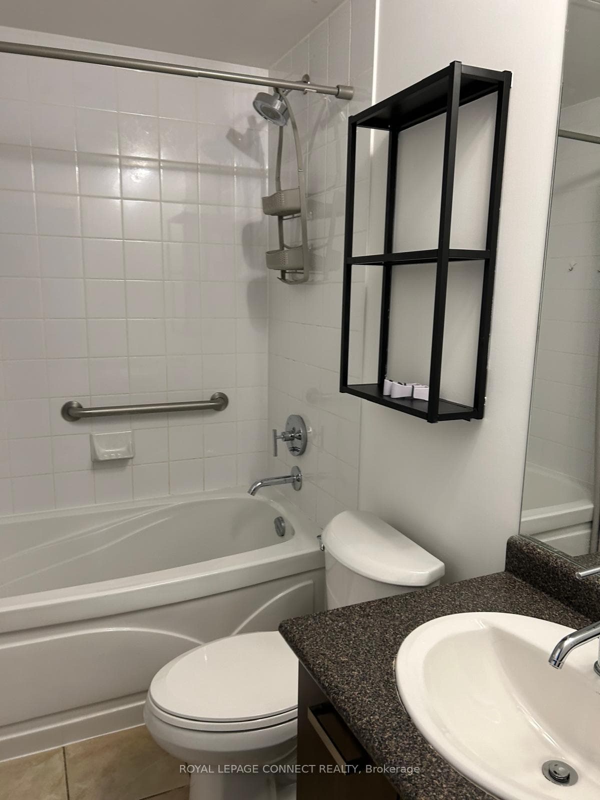 832 Bay Street Unit 2406 photo 3