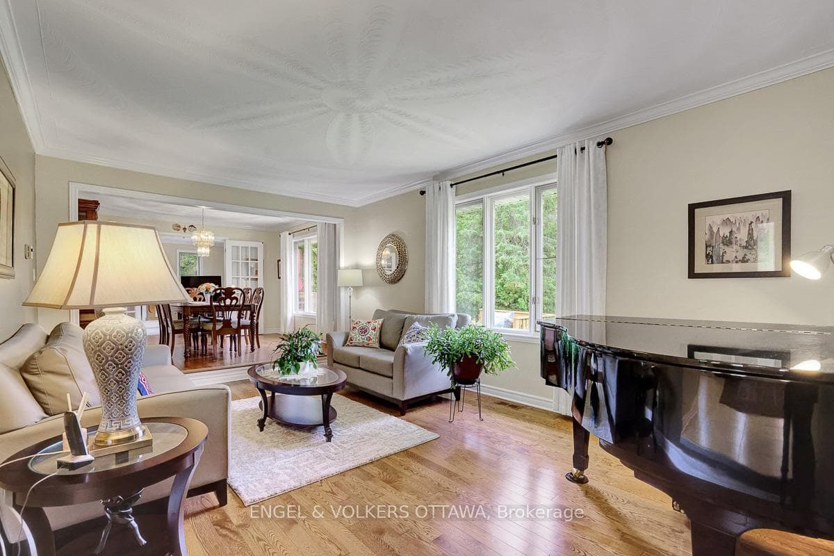 132 Grey Stone Drive photo 2