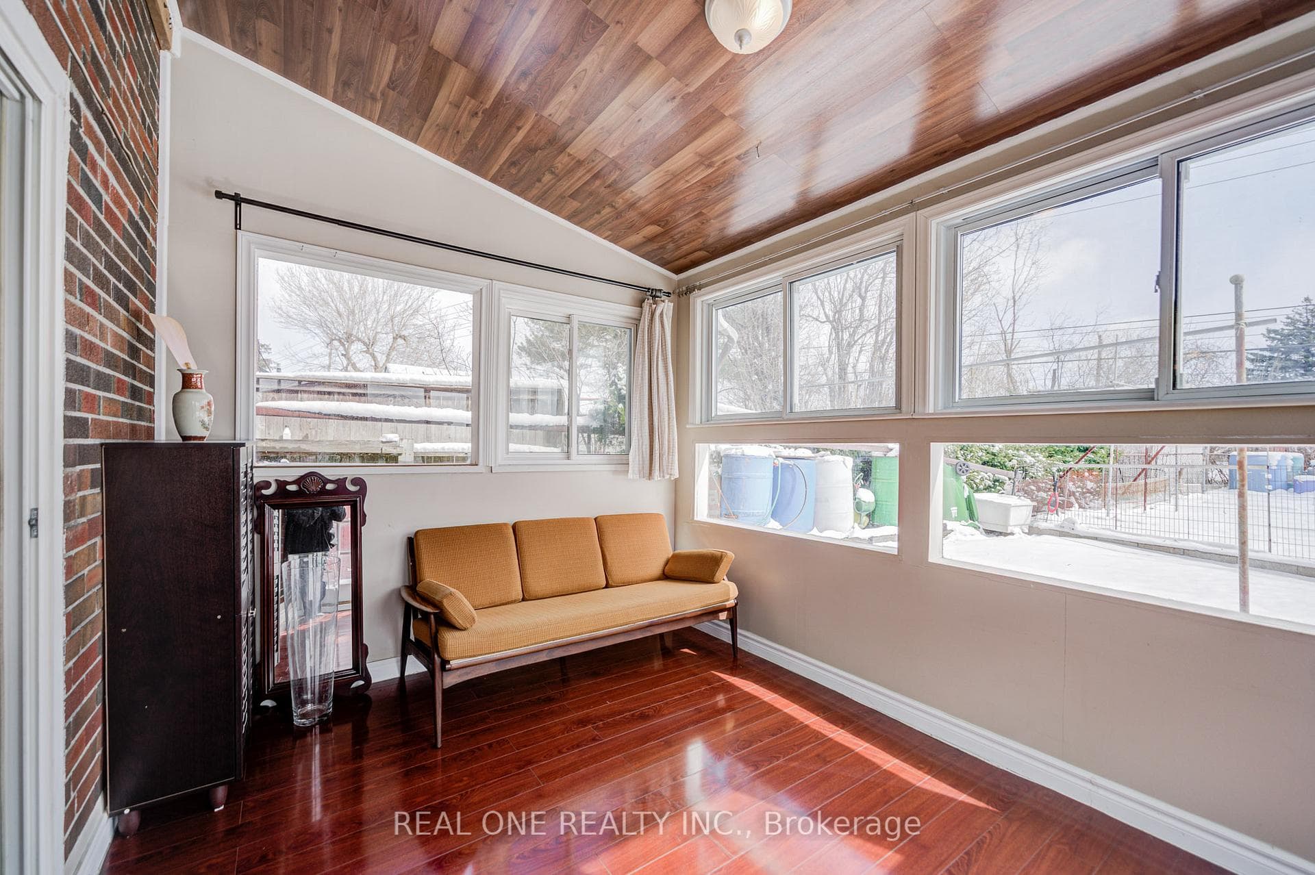 85 Clydesdale Drive photo 31