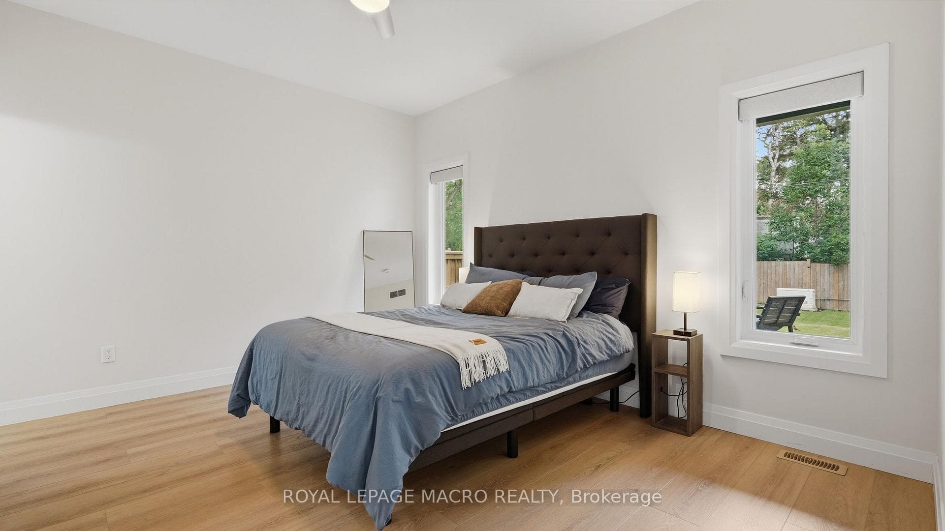 1055 Bay Street photo 15
