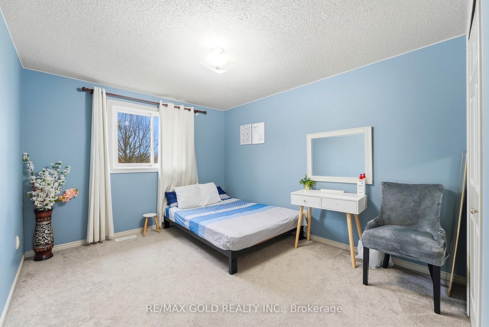 141 Condor Court Unit 70 photo 27