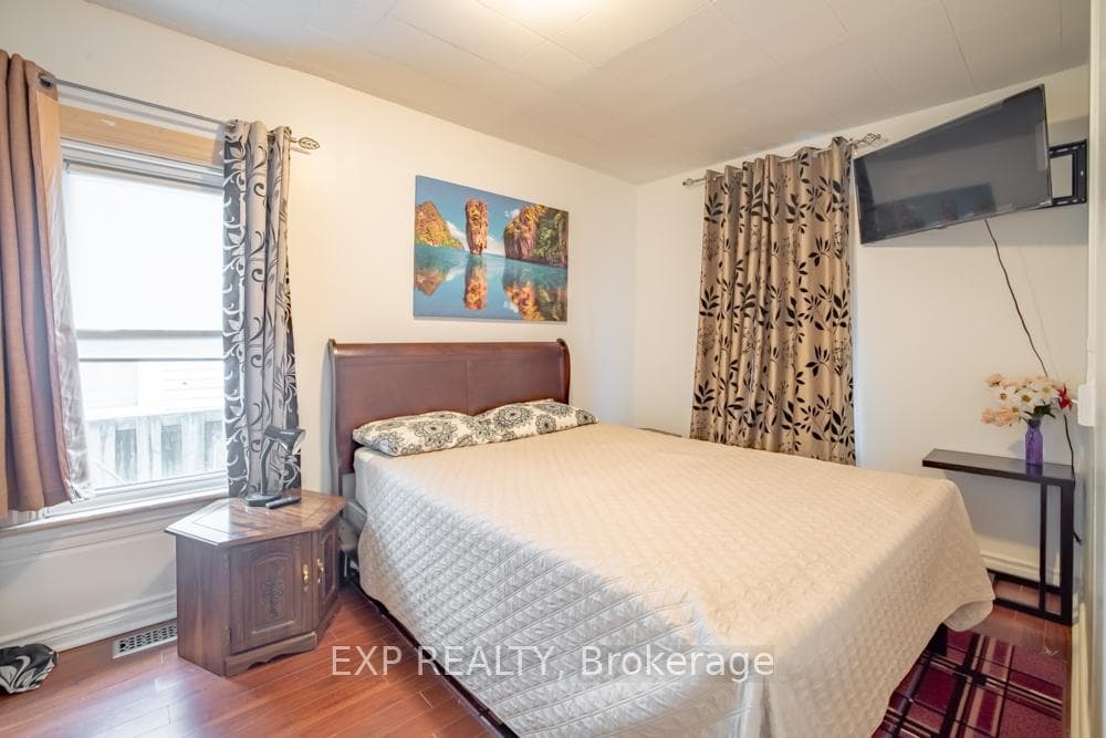 5938 Dunn Street photo 10