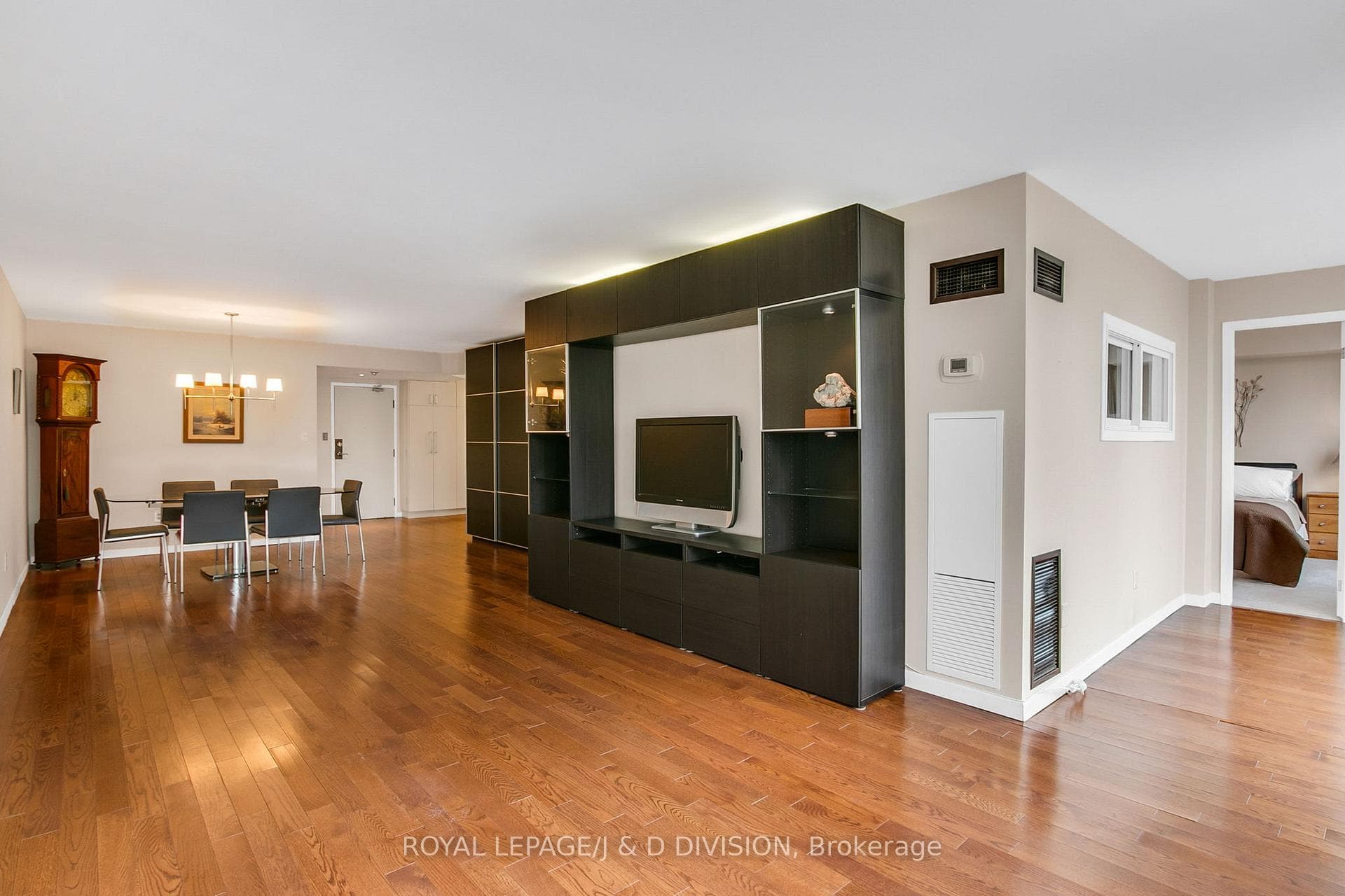 5444 Yonge Street Unit 1001 photo 9