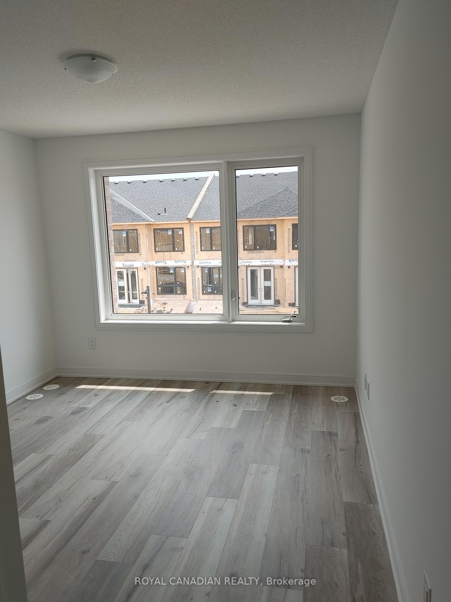 39 Spry Lane photo 5