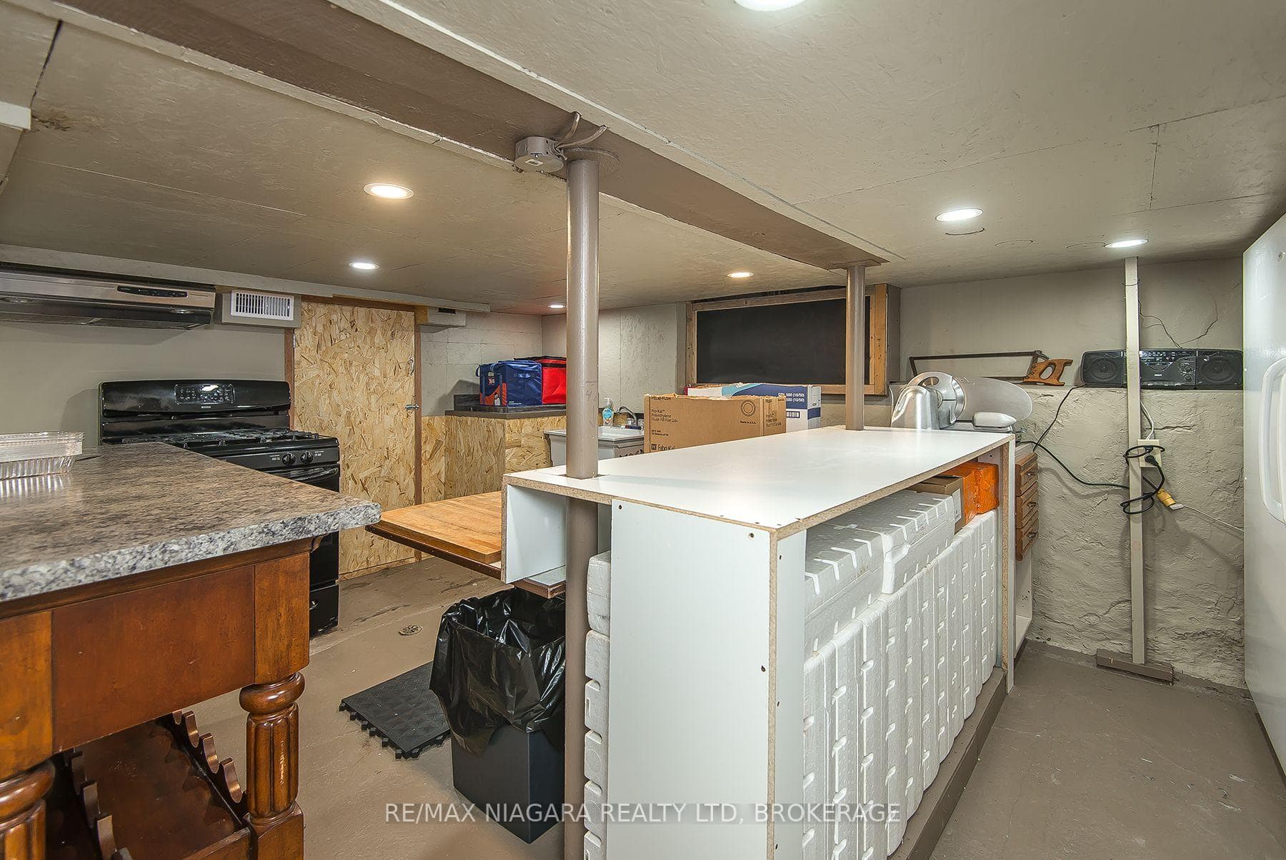 FINISHED BASEMENT