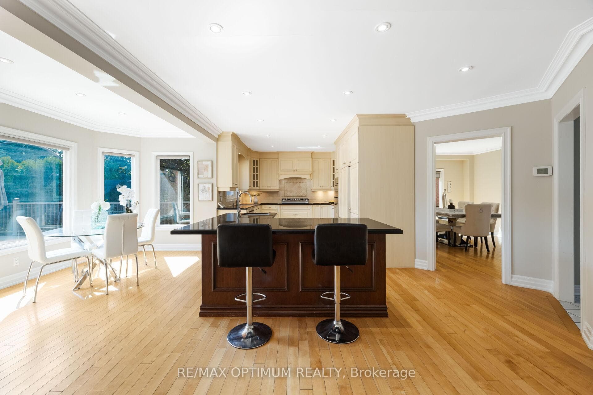 Chef's kitchen with granite centre island