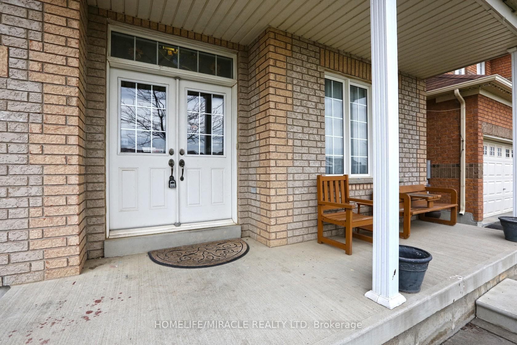 21 Perkins Drive photo 2