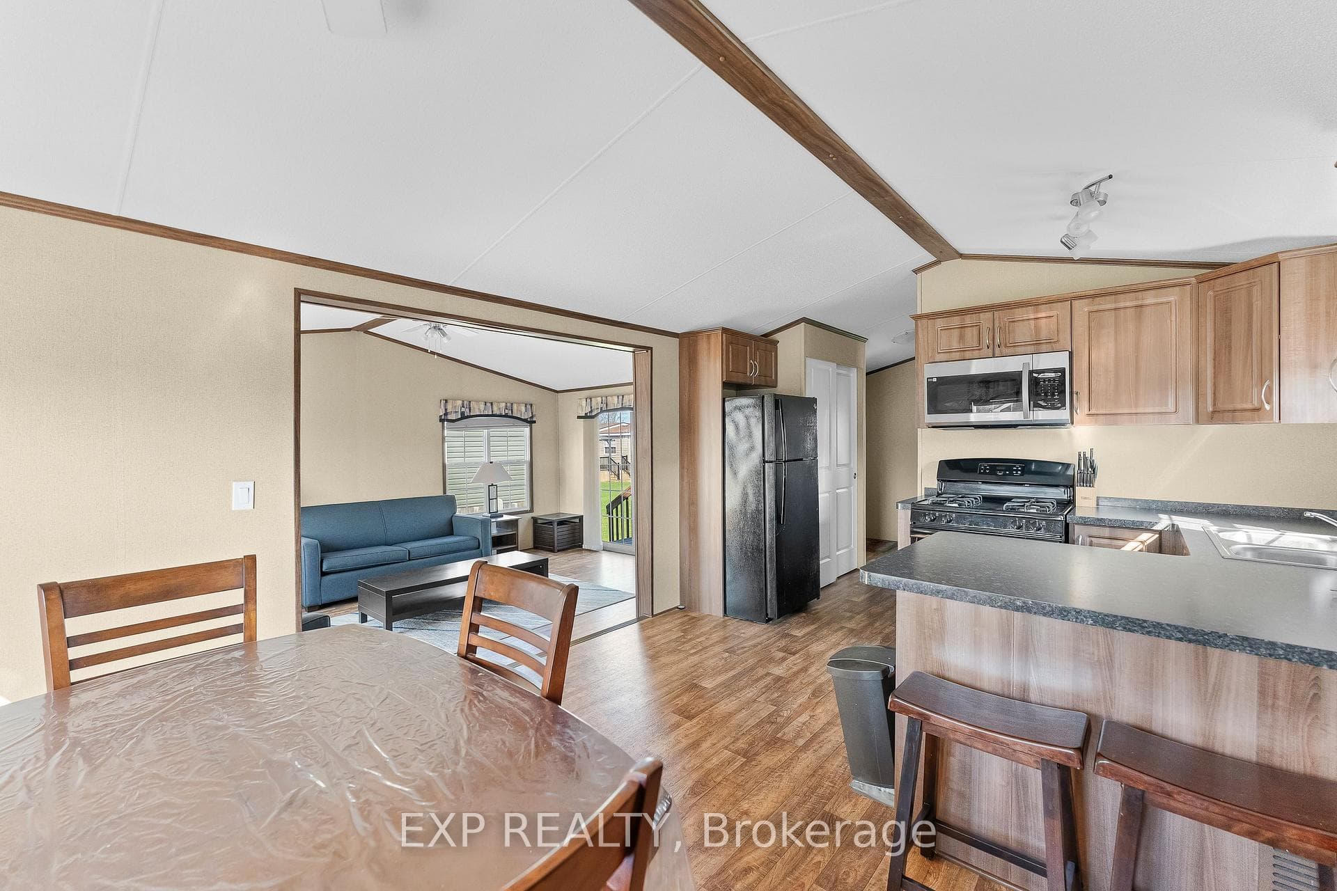 1501 Line 8 Road Unit 110 photo 7