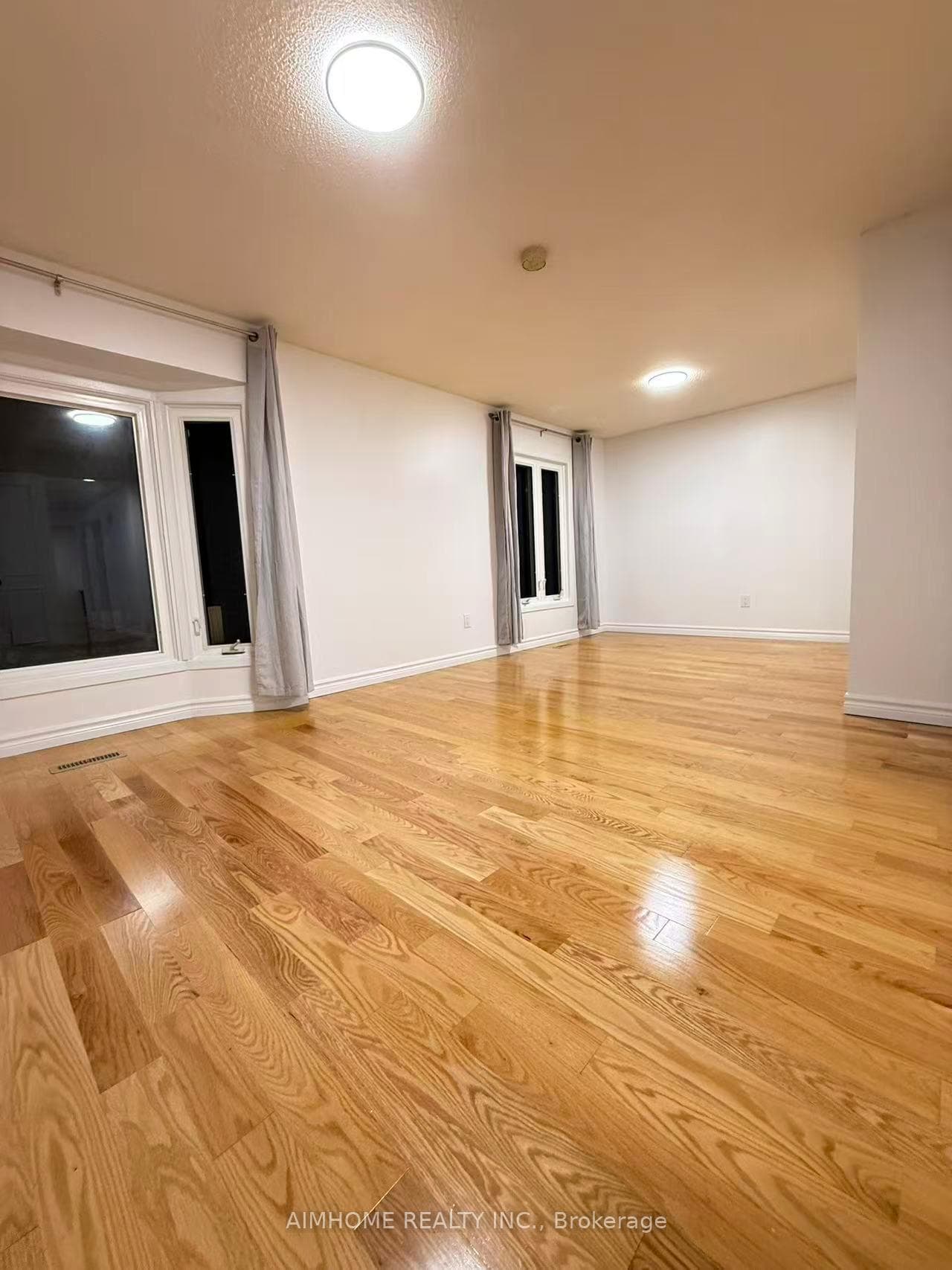 42 Sandyhook Square photo 15