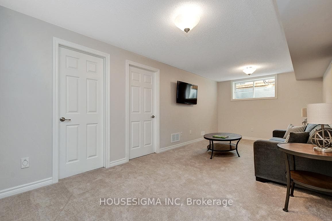 304 Lipizzaner Street photo 28