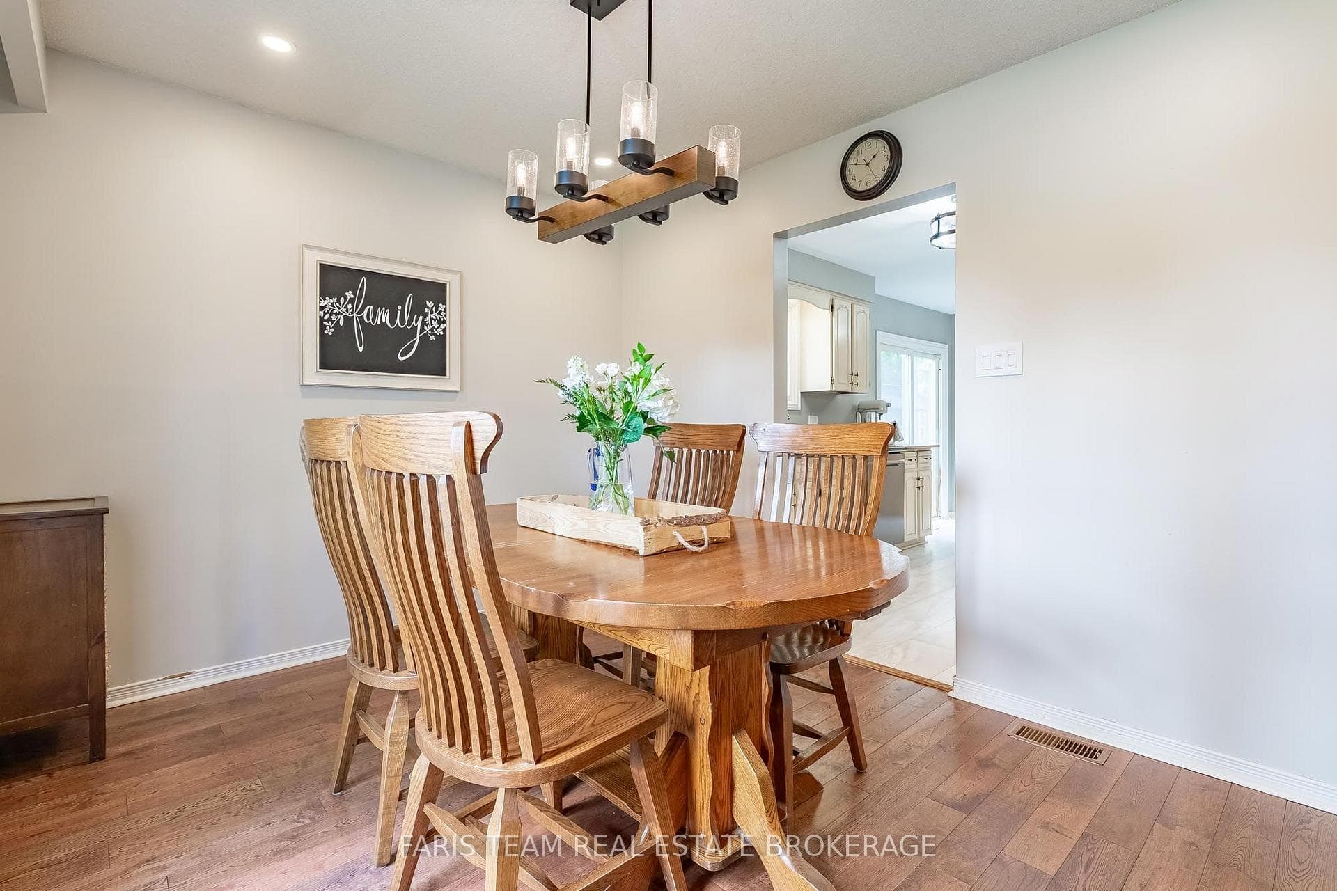 1202 Sunnidale Road photo 5