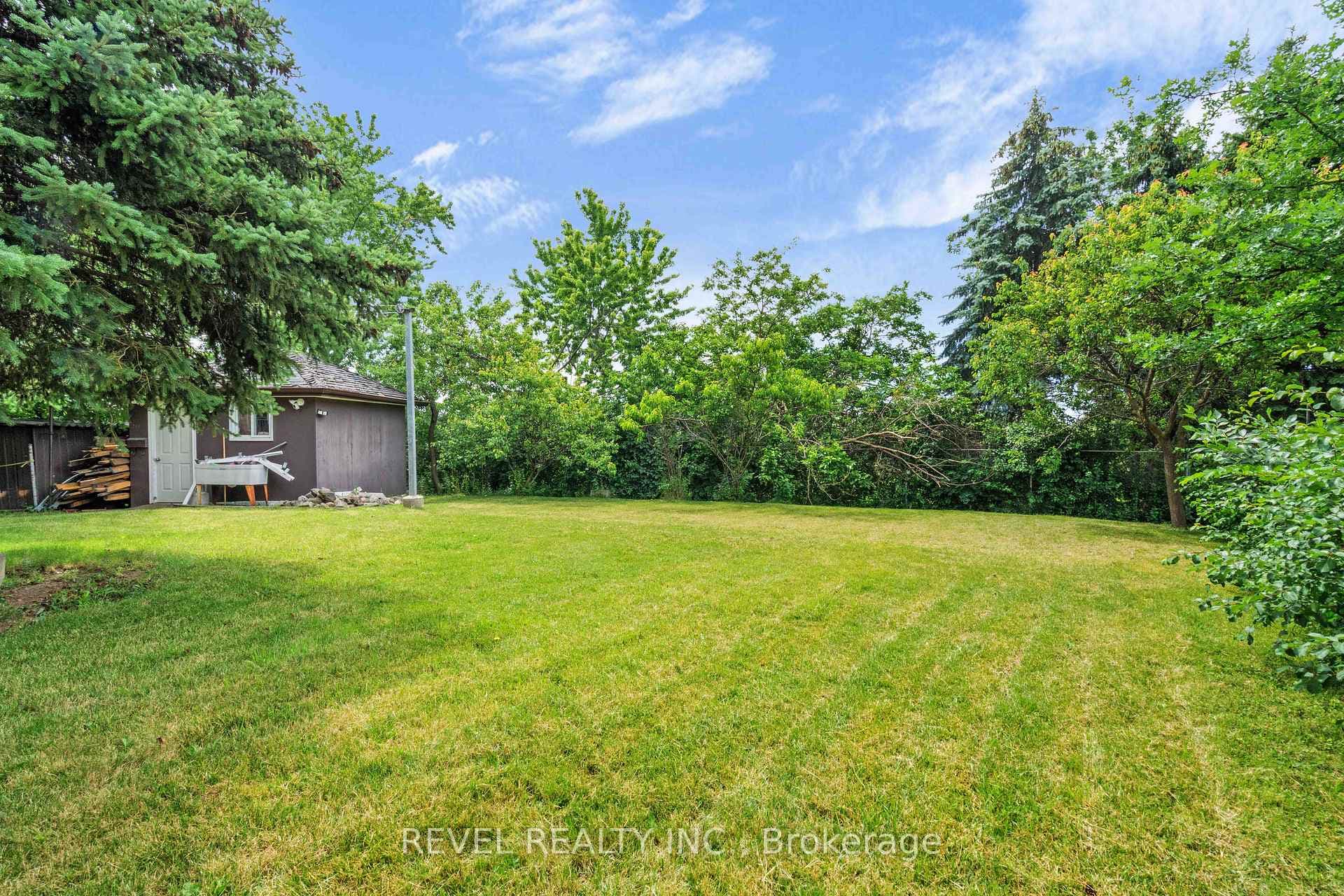 79 Arran Crescent photo 36