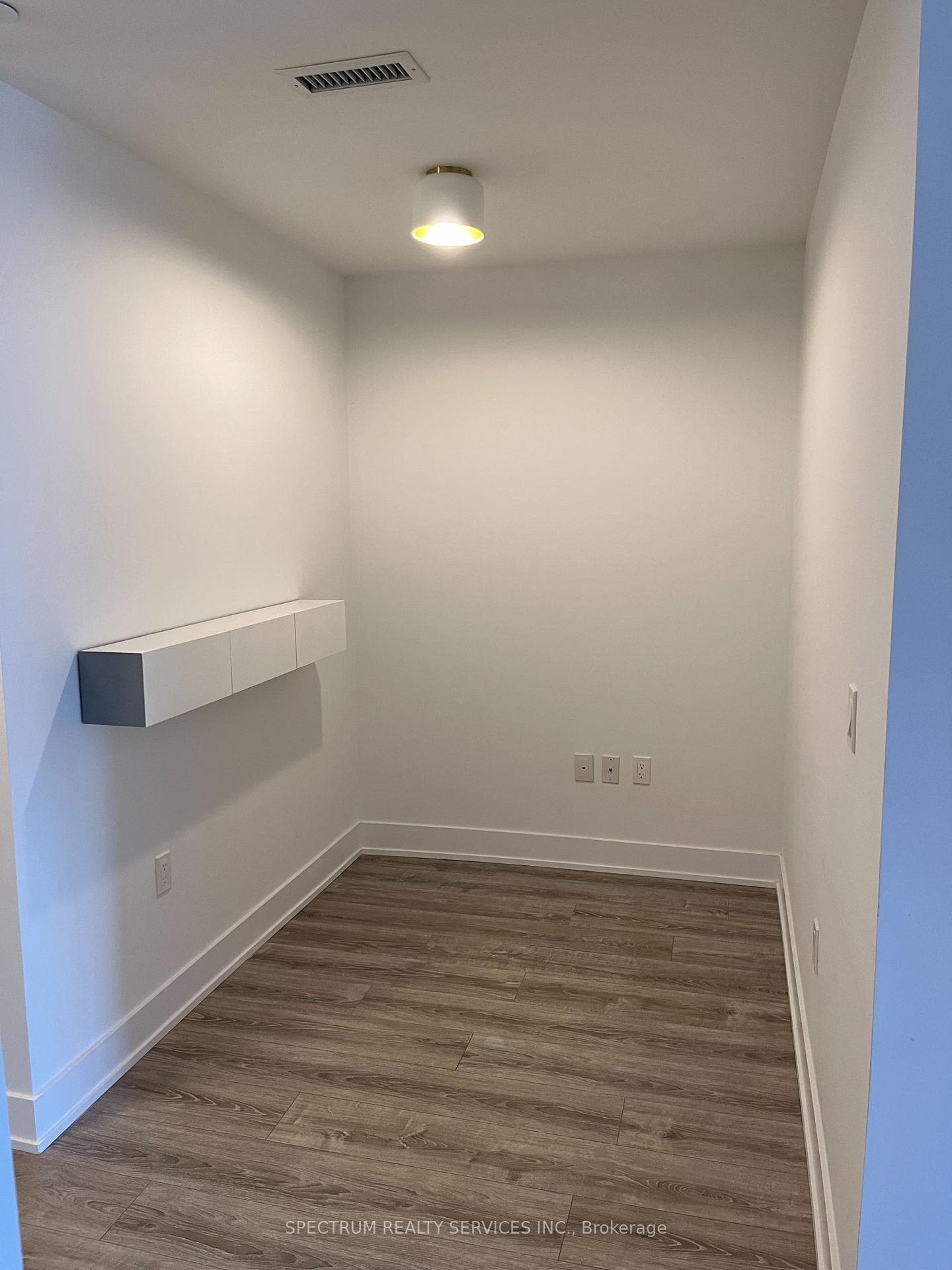 30 Shore Breeze Drive Unit 1320 photo 6